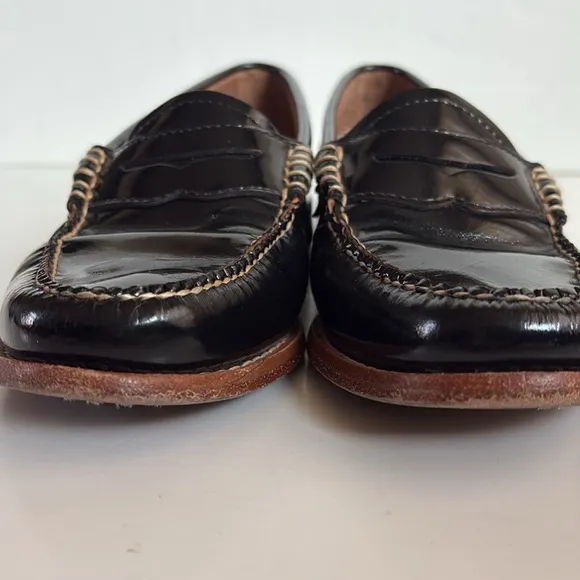 G.H. Bass &amp; Co. Weejuns black patent leather loafers flats slip on shoes