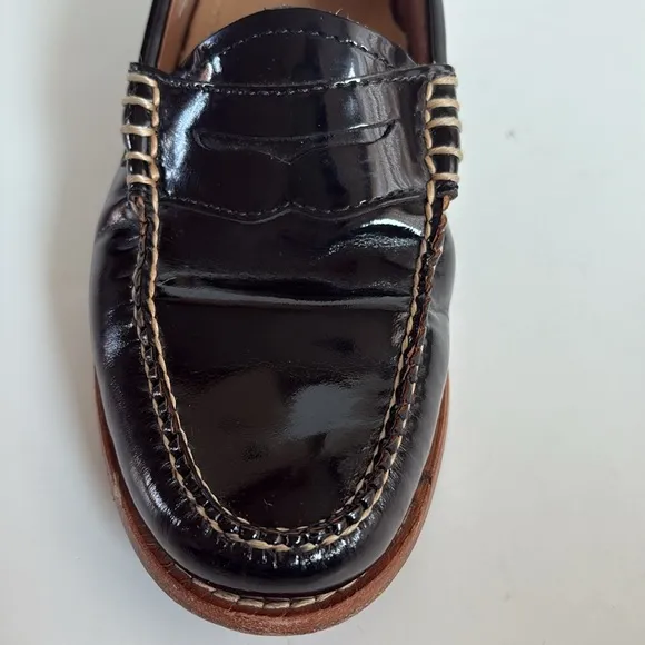 G.H. Bass &amp; Co. Weejuns black patent leather loafers flats slip on shoes
