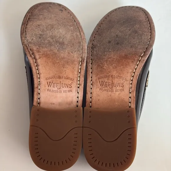 G.H. Bass &amp; Co. Weejuns black patent leather loafers flats slip on shoes