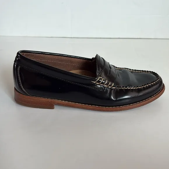 G.H. Bass &amp; Co. Weejuns black patent leather loafers flats slip on shoes