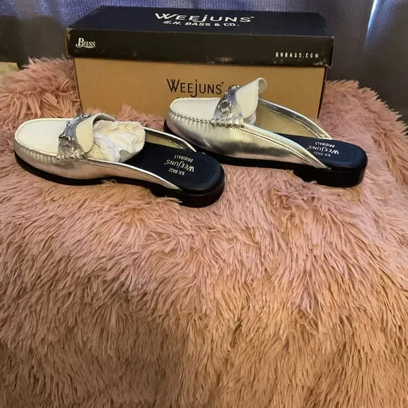 G.H. Bass &amp; Co. Weejuns Silver woman’s Loafers Size 6.5