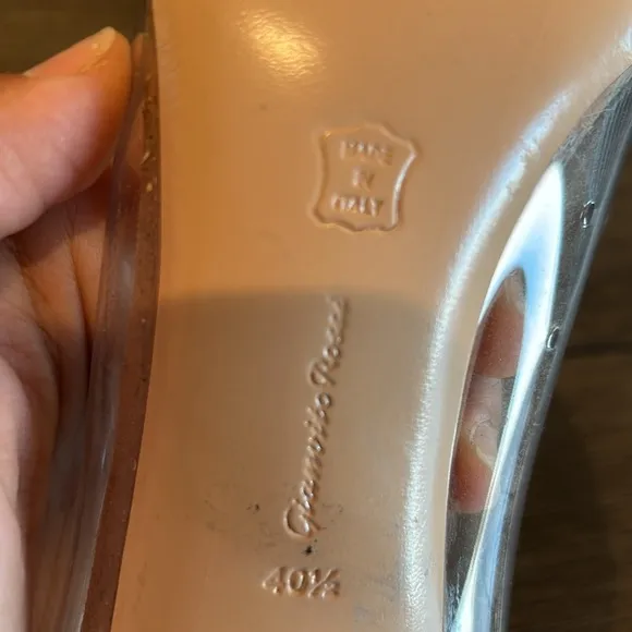 Gianvito Rossi Plexi stillito pumps size 9 1/2 10 rose gold