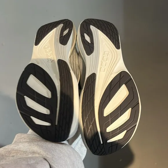 Gray Athletic Shoes with Chunky Design and Thick Sole