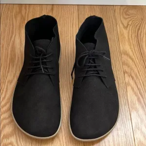 Groundies Milano soft barefoot lace up shoes for women Sz 10.