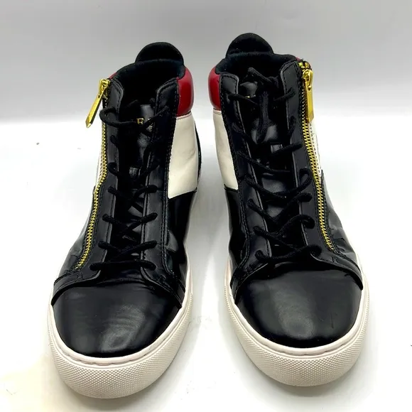 Guess shoes for women size 9.5 men 7.5