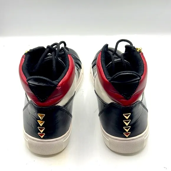 Guess shoes for women size 9.5 men 7.5