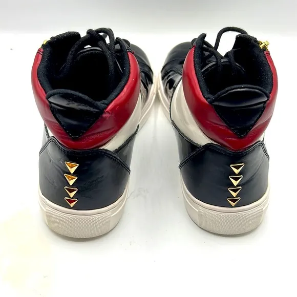 Guess shoes for women size 9.5 men 7.5