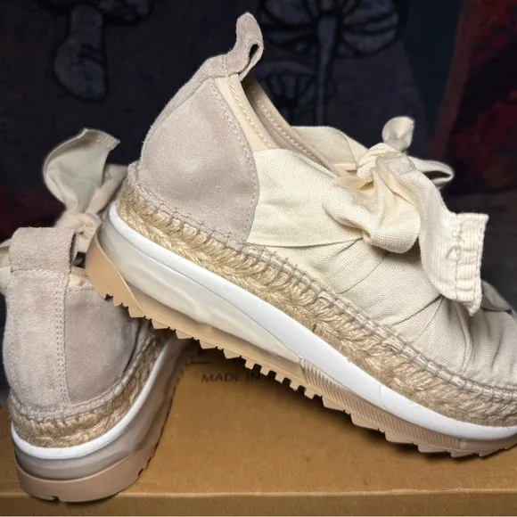 Hand Made in Spain Cream Sneakers with Ribbon  Detailing
