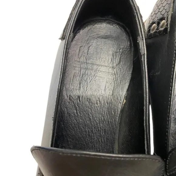 HARDY black leather LOAFERS with a snake skin pattern and almond shape toe.