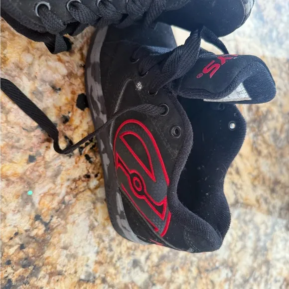 Heelys Black and Red Kids Shoes