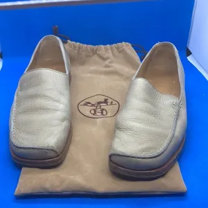 Hermes women shoes size 37 1/2 6.5