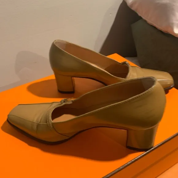 Hermes women shoes size 37 EU/ 7 US