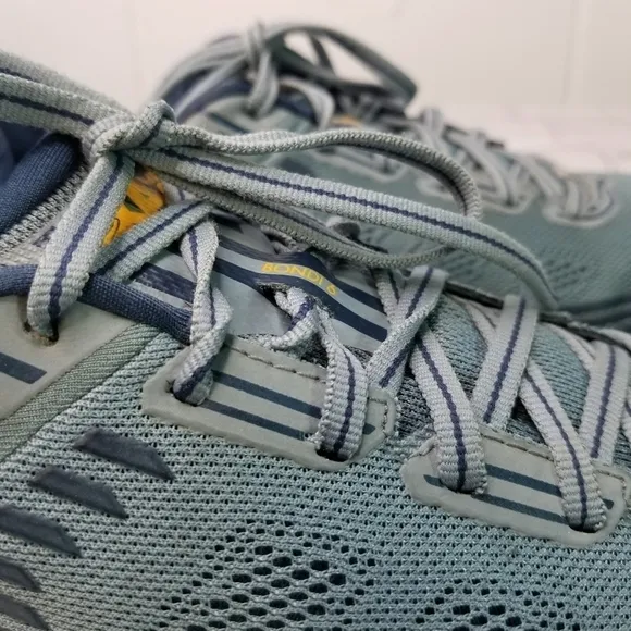 Hoka Bondi 6 majolica blue running shoes