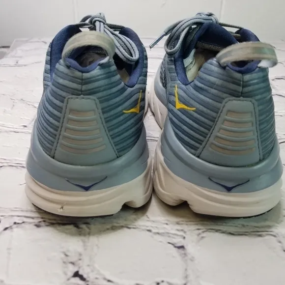 Hoka Bondi 6 majolica blue running shoes