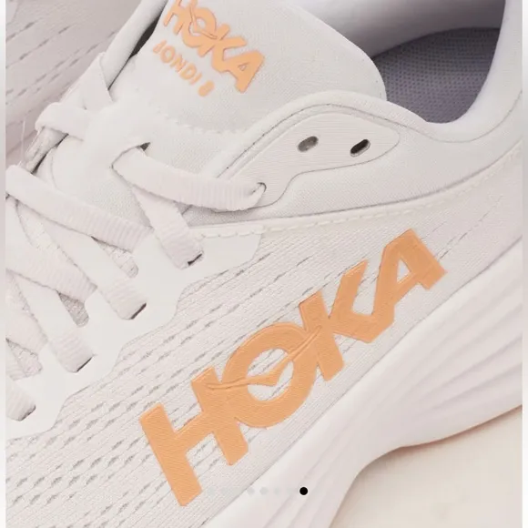 HOKA Bondi 8 sneakers women size 9.5 White/ Cantaloupe New Season New w/box