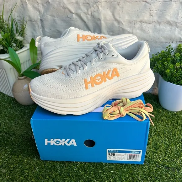 HOKA Bondi 8 sneakers women size 9.5 White/ Cantaloupe New Season New w/box