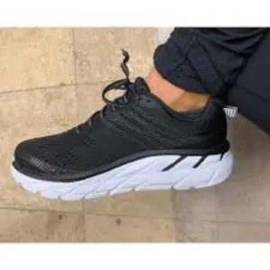 Hoka Clifton 6  Men Shoes Size 9
