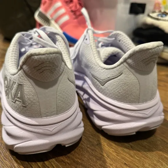 HOKA Clifton 9 Women's  Running Shoes