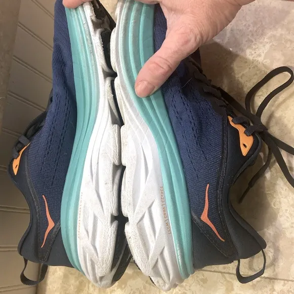 Hoka One One Bondi 8, Size W 7.5. Pristine condition