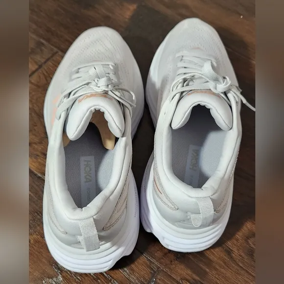 Hoka One One Bondi 8 Women's Harbor Mist, Lunar Rock 1127952 HMLR. Size 11 D. Li