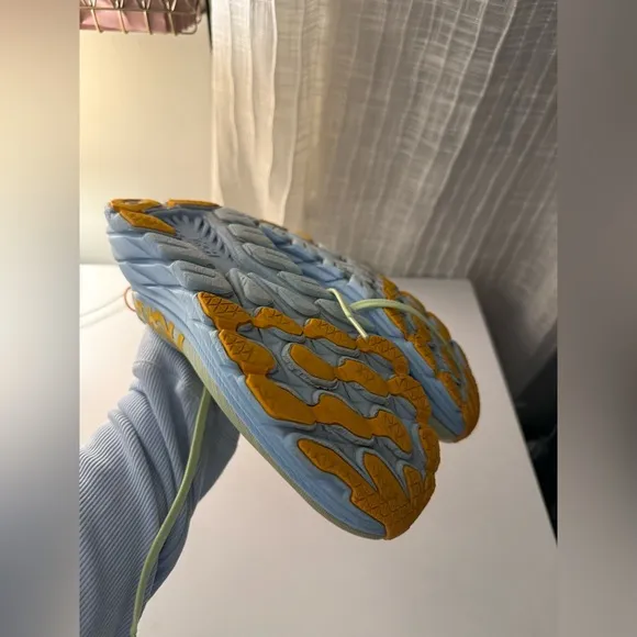 Hoka Rincon 3 7.5 Women's Light Green and Blue Running Shoes