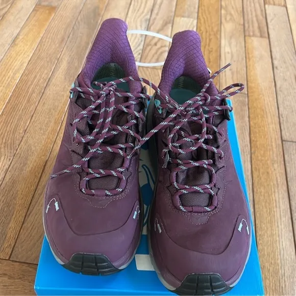 Hoka Women KAHA 2 LOW GTX Grape Wine hike shoes
