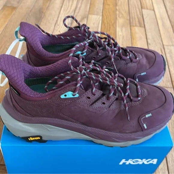 Hoka Women KAHA 2 LOW GTX Grape Wine hike shoes