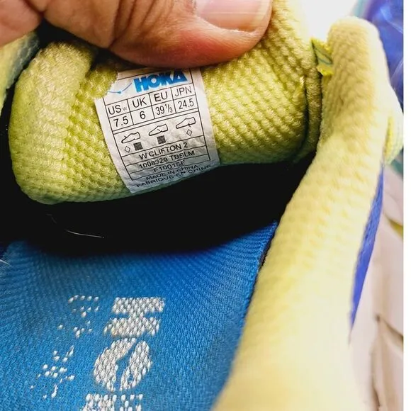 Hoka Women 7.5 Comfy Shoe