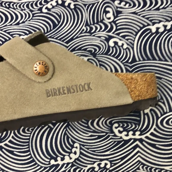 🎉HOT NWT Women's Taupe Suede Birkenstock Boston Shoes - Narrow Fit