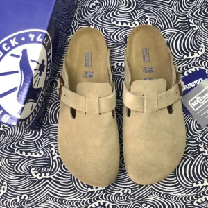 🎉HOT NWT Women's Taupe Suede Birkenstock Boston Shoes - Narrow Fit