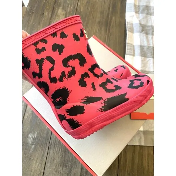 HUNTER NWT In Box Kids First Classic Rain Boot Pink Leopard HTF Rare Siz…