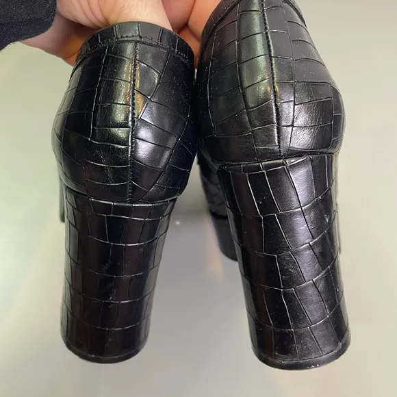 JEFFREY CAMPBELL SCHOLAR CROC PLATFORM LOAFERS 8.5