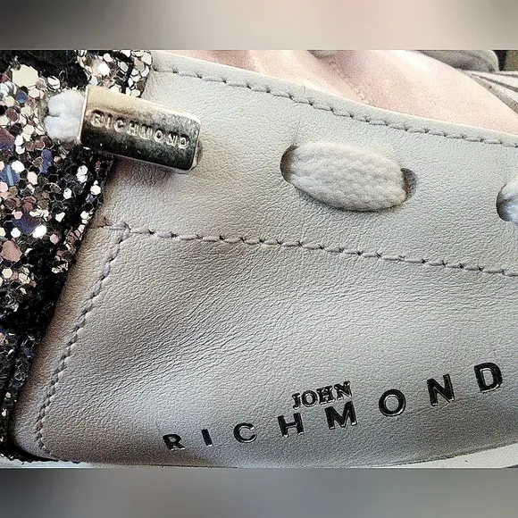 JOHN RICHMOND – Sneaker, white/pink, silver/black shimmer, size 9.5/40