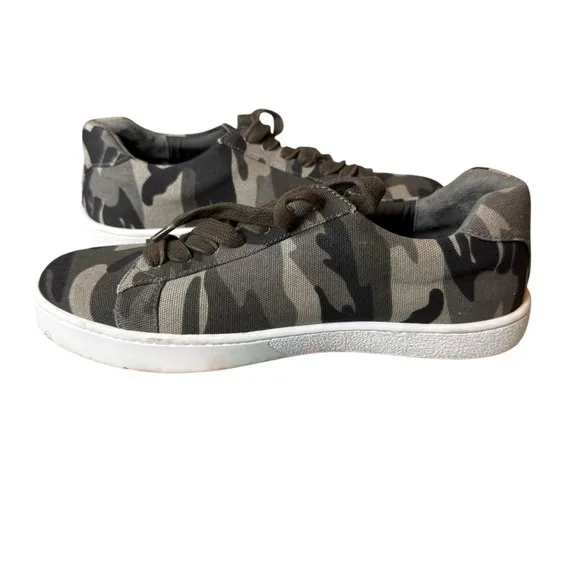 Johnny Was Embroidered Camouflage Canvas Sneakers - Size 8