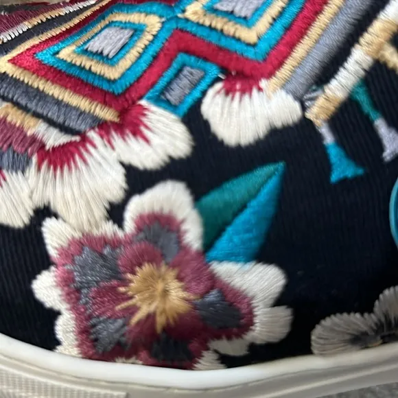 Johnny Was Hutton Embroidered Slip-On Sneakers Black/Blue Sz EU 40/ US 9