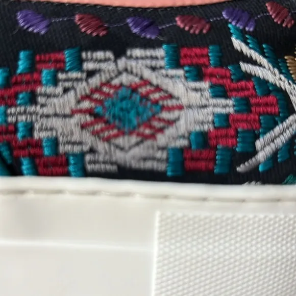 Johnny Was Hutton Embroidered Slip-On Sneakers Black/Blue Sz EU 40/ US 9