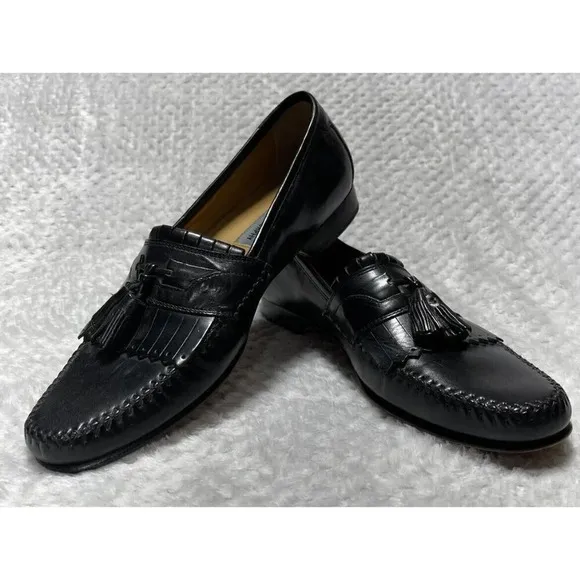 Johnston &amp; Murphy Black Leather Tassel Loafer Kiltie Shoe Size 11 N Excellent