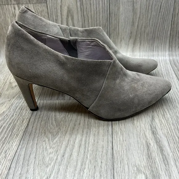 Johnston &amp; Murphy Isabel Suede Booties