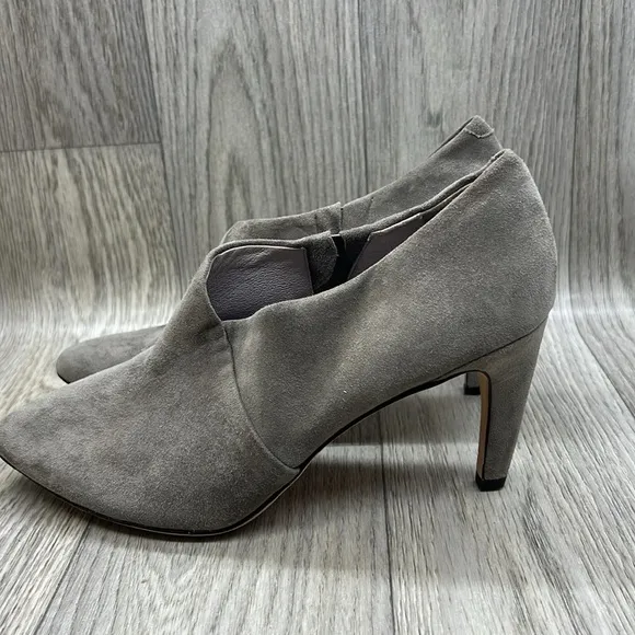 Johnston &amp; Murphy Isabel Suede Booties