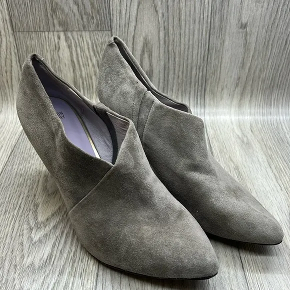 Johnston &amp; Murphy Isabel Suede Booties