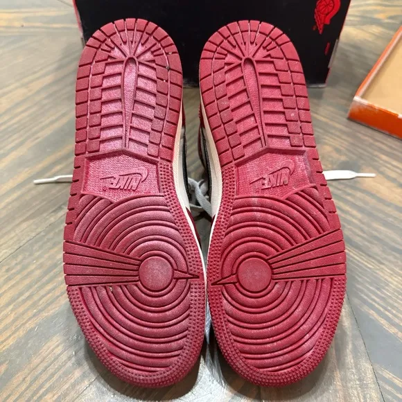 Jordan 1 Lost and Found 5Y