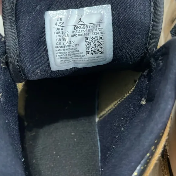 Jordan 1 shoes