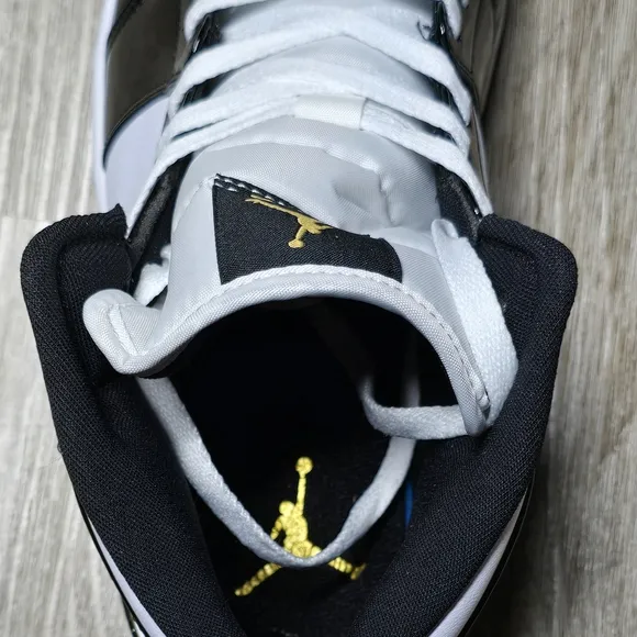Jordan Athletic Men Shoes Black White Gold