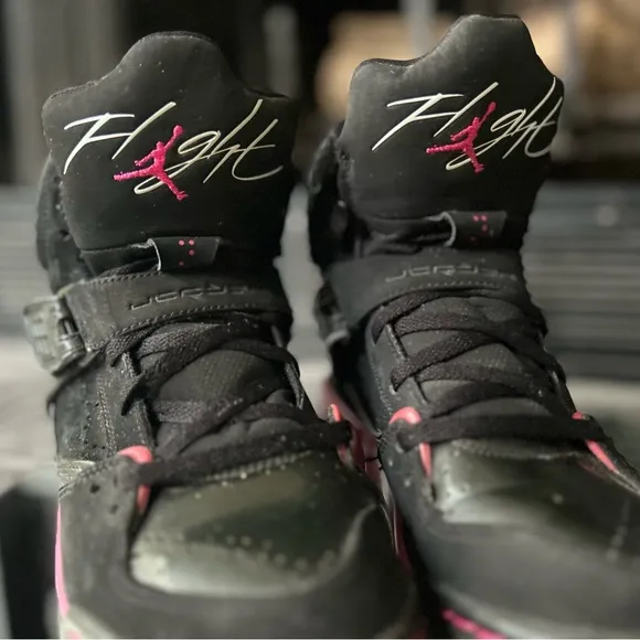 Jordan flight 45 high ( black / pink ) size : 5Y equivalent to a woman’s size 7