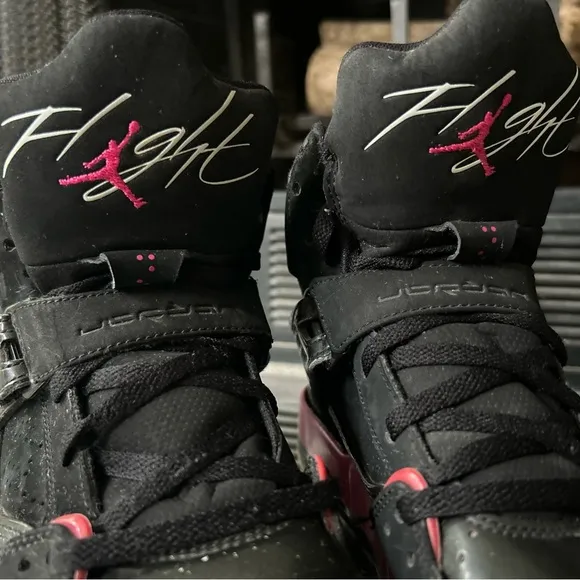 Jordan flight 45 high ( black / pink ) size : 5Y equivalent to a woman’s size 7