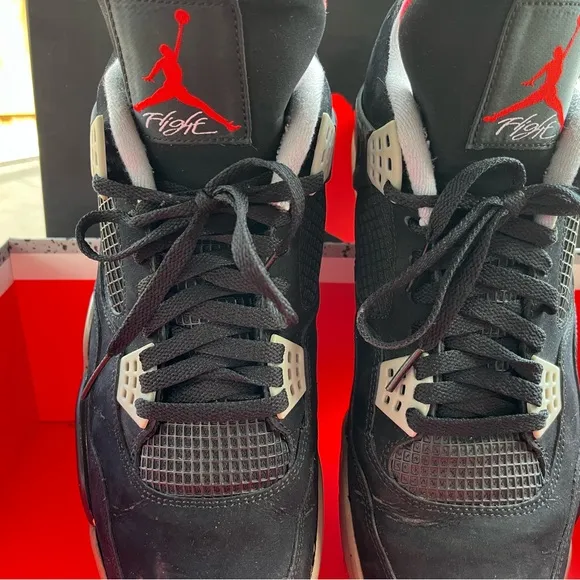 Jordan Men's Black /Red Retro 4s - Size 12