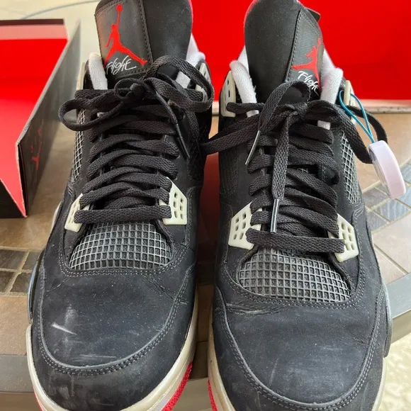 Jordan Men's Black /Red Retro 4s - Size 12
