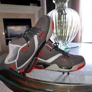 Jordan Retro Youth 6.5Y Shoes