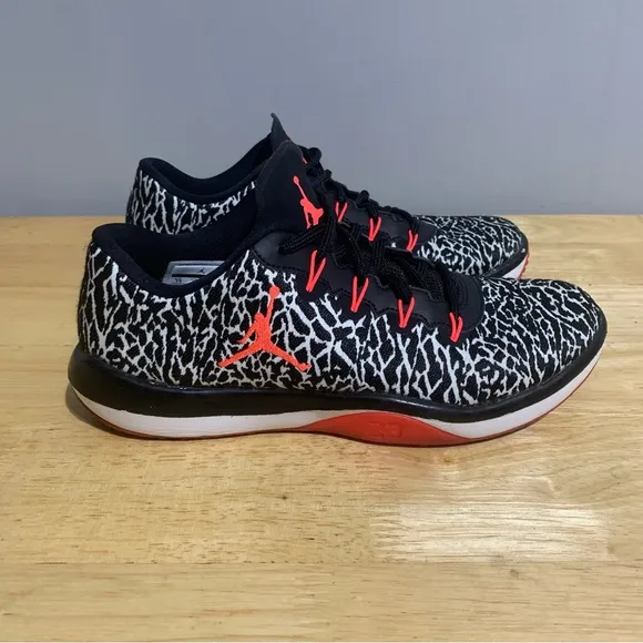 Jordan Trainer 1 Low Elephant Infrared Nike Boys Size 7Y‎ Shoes Women 8.5