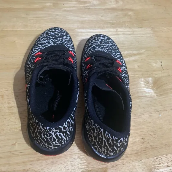 Jordan Trainer 1 Low Elephant Infrared Nike Boys Size 7Y‎ Shoes Women 8.5